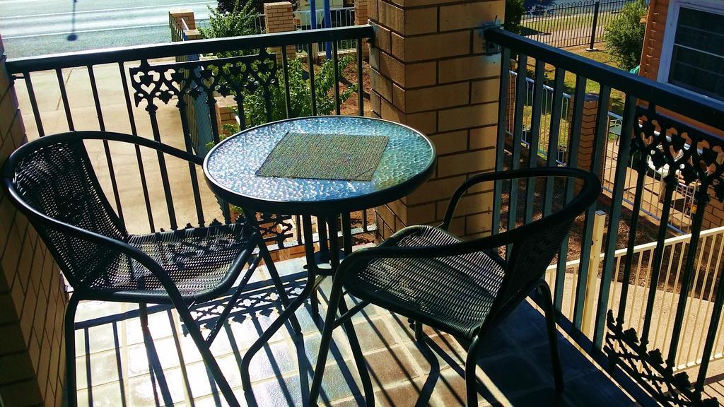 Jackaroo Apartments Moree Room photo